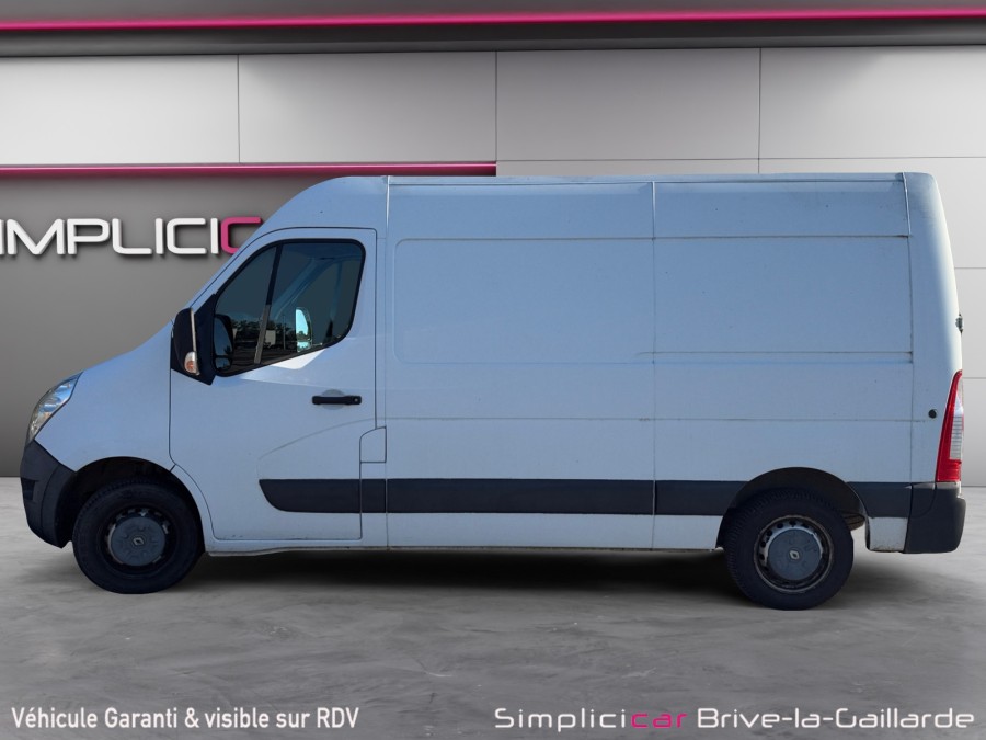 RENAULT d'occasion MASTER F3300 L2H2 2.3 dCi 135ch Confort Euro6 de