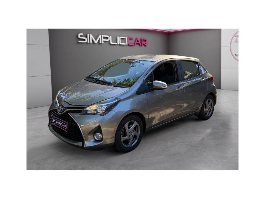 TOYOTA d'occasion YARIS III 1.5 HYBRIDE 100H BUSINESS CVT de 2015