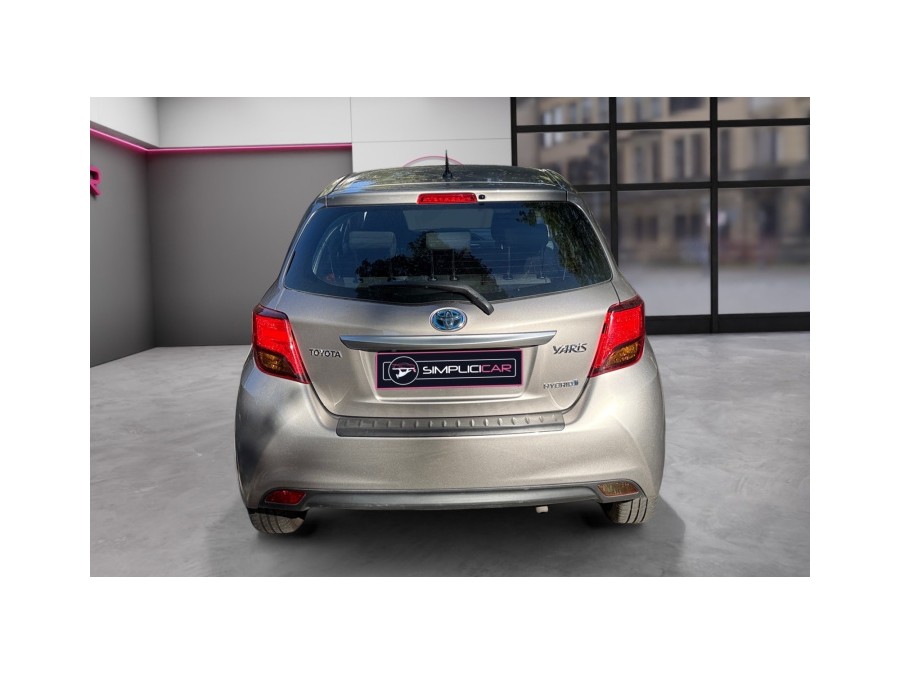 TOYOTA d'occasion YARIS III 1.5 HYBRIDE 100H BUSINESS CVT de 2015