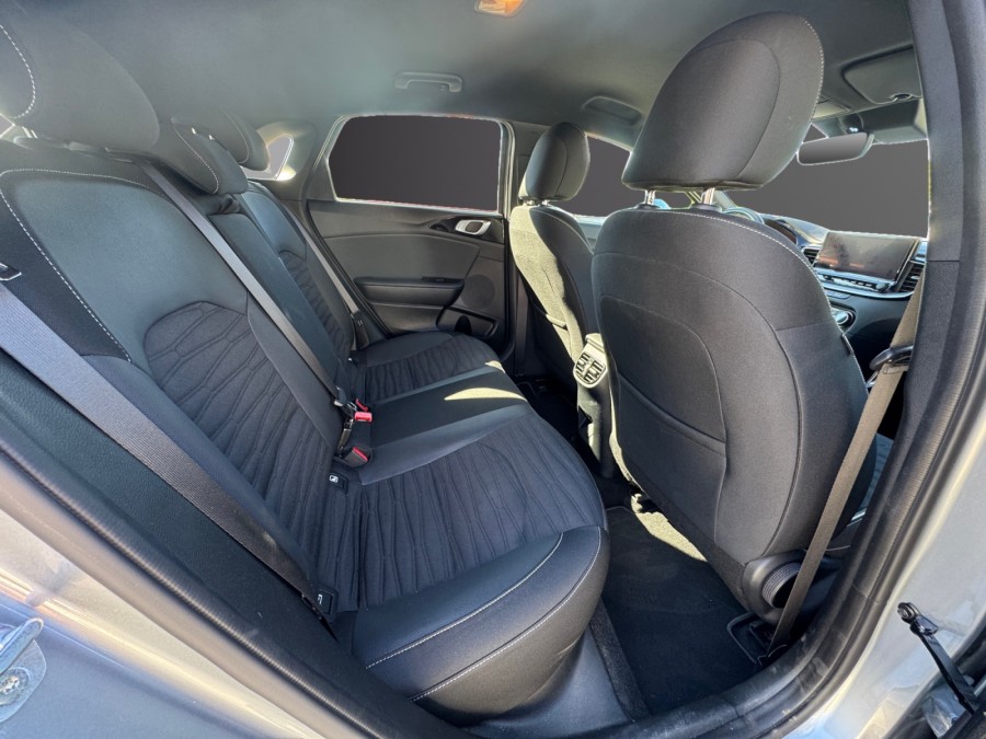 KIA d'occasion CEED 1.5 TGDI 140 GT LINE DCT de 2024 Limoges (87)﻿