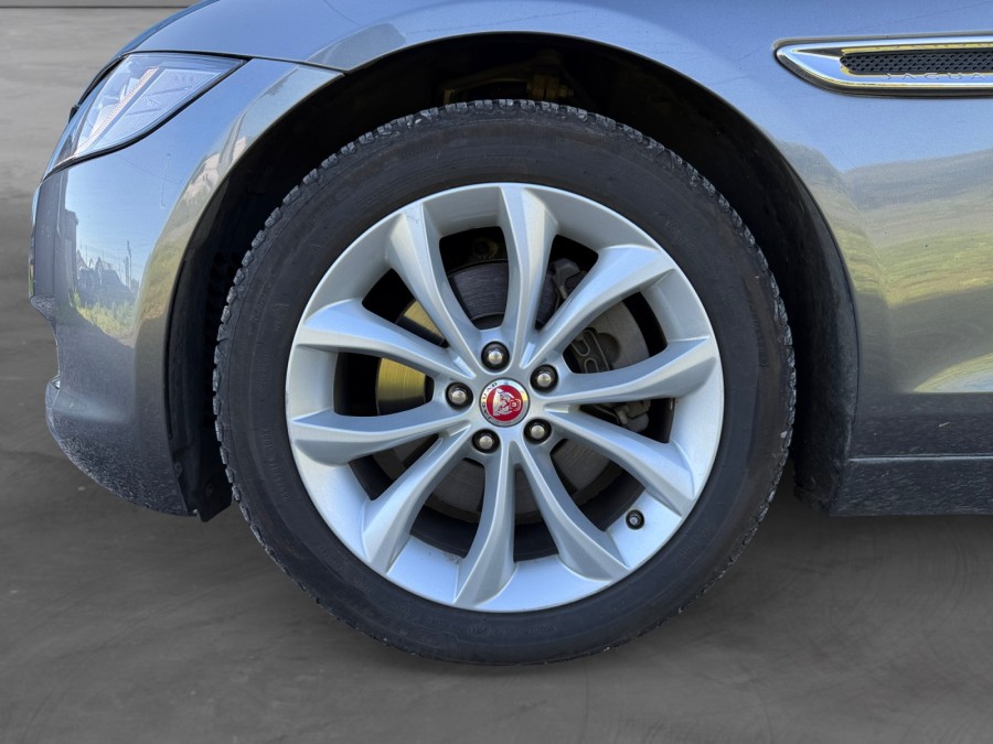 JAGUAR d'occasion XF JAGUAR XF SPORTBRAKE 2.0D 180 PRESTIGE AWD BA de