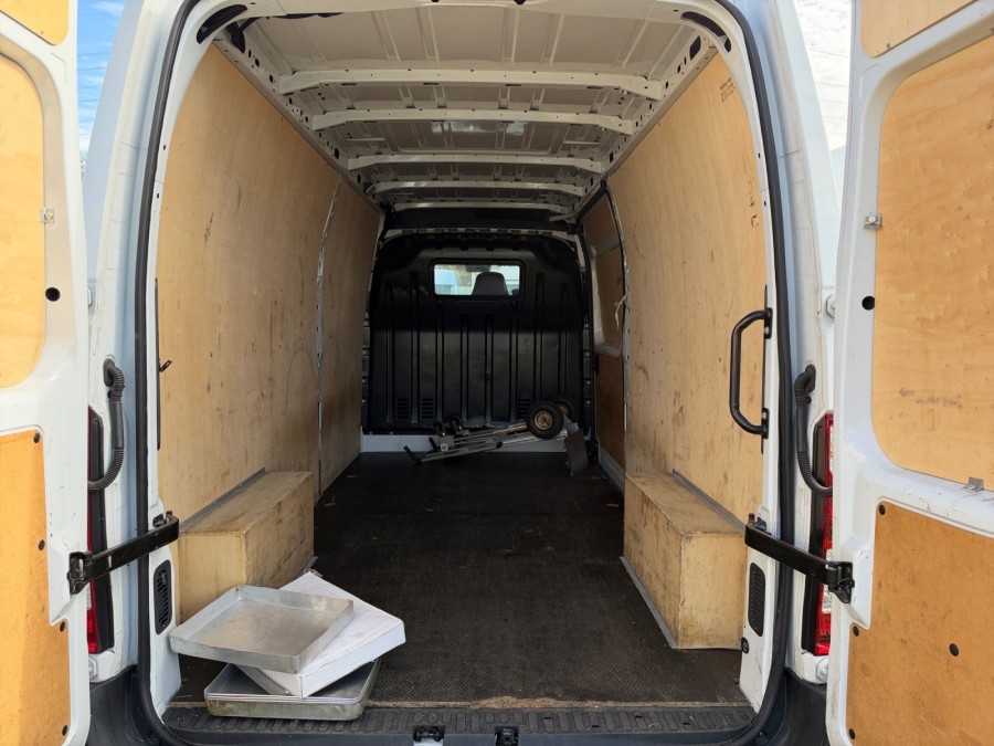 RENAULT d'occasion MASTER F3500 L3H2 2.3 Blue dCi 150ch Grand Confort