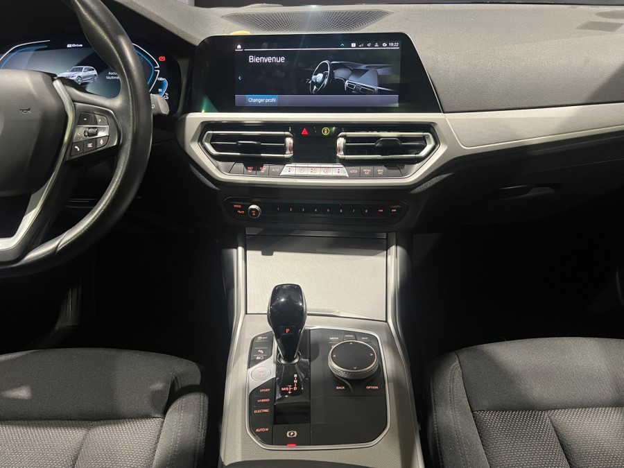 BMW d'occasion 330 330e 292Ch HYBRIDE Business Design de 2021
