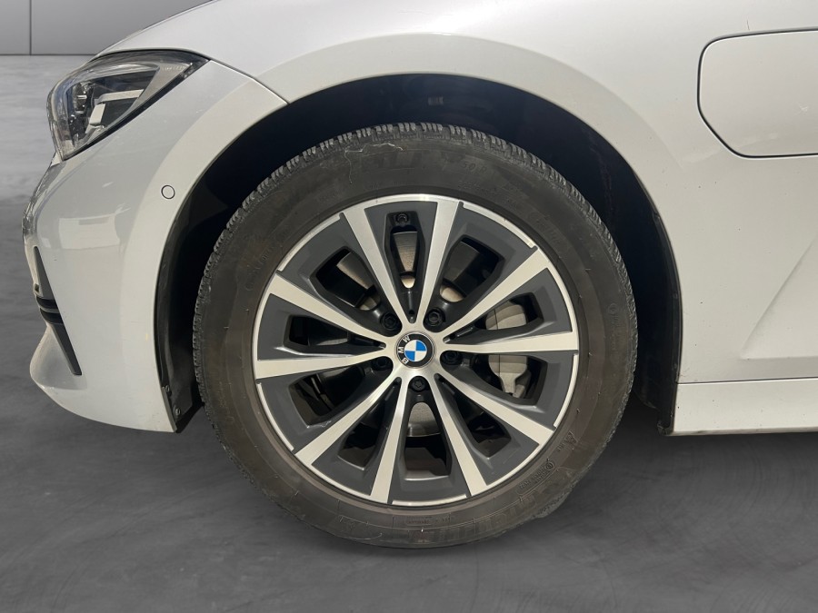 BMW d'occasion 330 330e 292Ch HYBRIDE Business Design de 2021