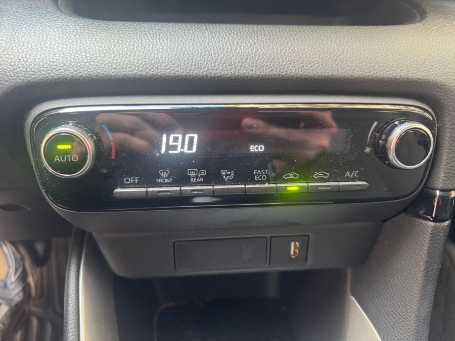 TOYOTA d'occasion YARIS 116H DYNAMIC de 2023 Paris 15 (75)﻿