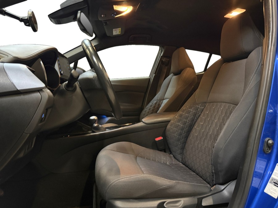 TOYOTA d'occasion C-HR 1.8 HYBRIDE 122H Edition AUTO de 2020 Bretigny