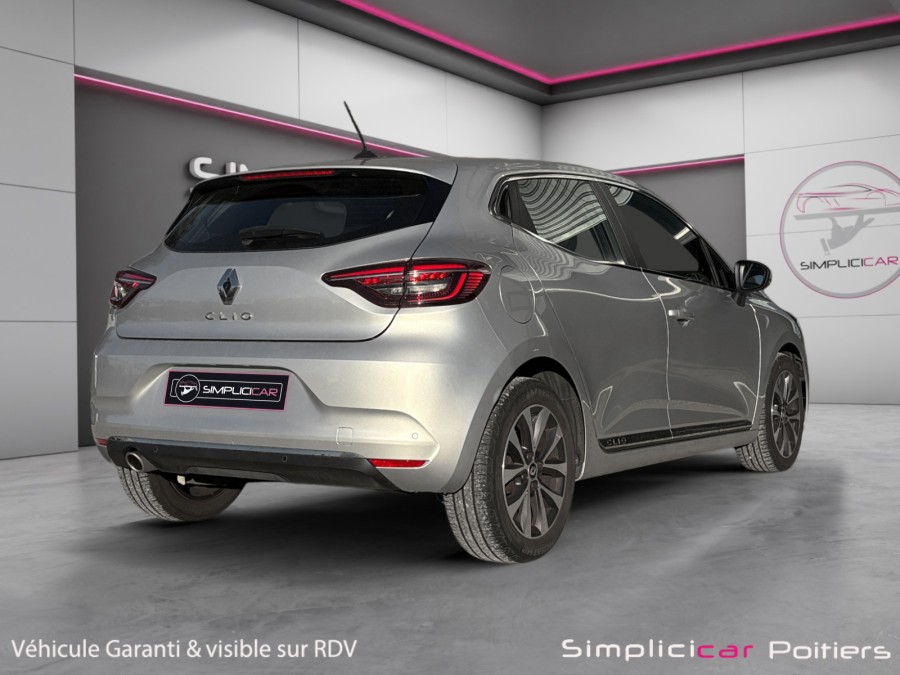 RENAULT d'occasion CLIO V 1.3 TCE 140 INTENS de 2021 Poitiers (86)﻿