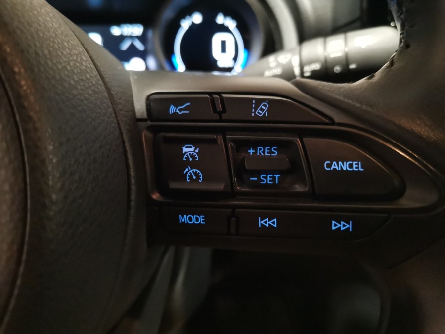 TOYOTA d'occasion YARIS CROSS 116h Design MY22 de 2022 Nancy (54)﻿