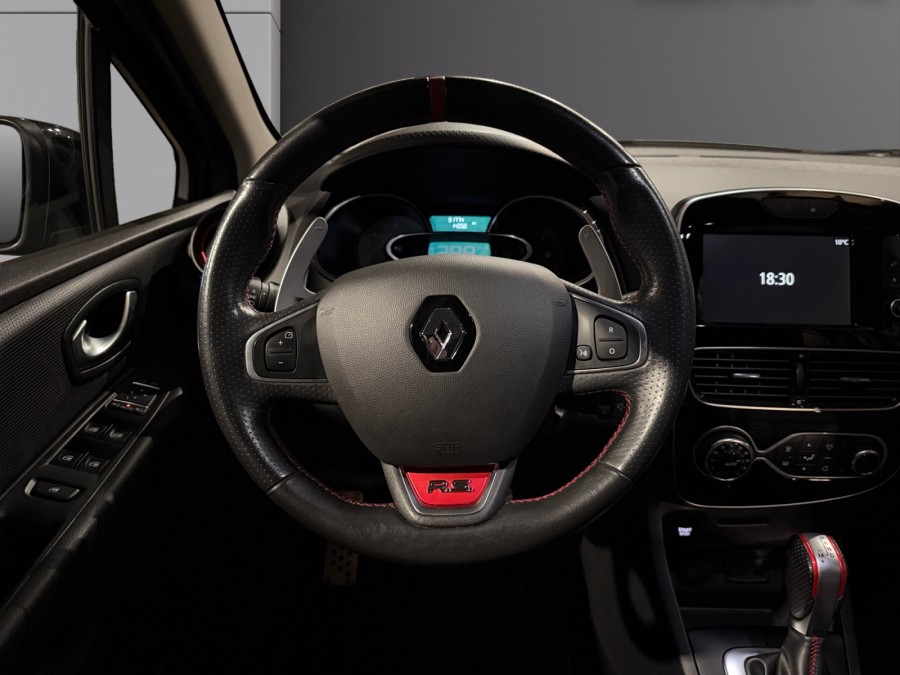 RENAULT d'occasion CLIO IV 1.6 TCE 220 RS TROPHY EDC AUTO de 2017 Pau