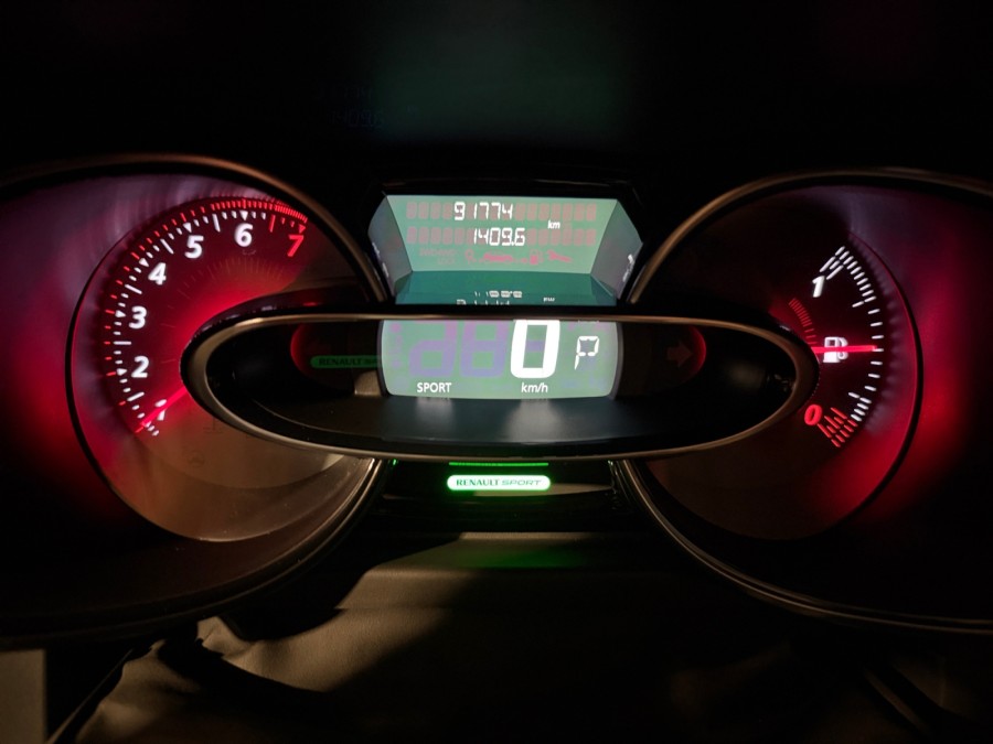 RENAULT d'occasion CLIO IV 1.6 TCE 220 RS TROPHY EDC AUTO de 2017 Pau