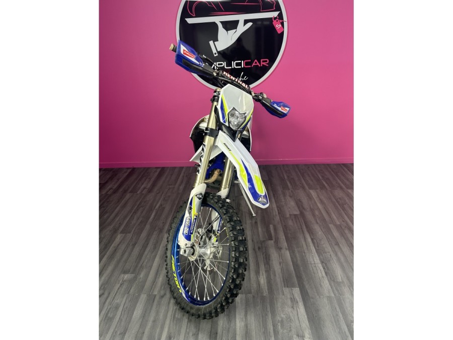 KTM d'occasion 125 DUKE 250 SEF R de 2019 Veauche (42)﻿