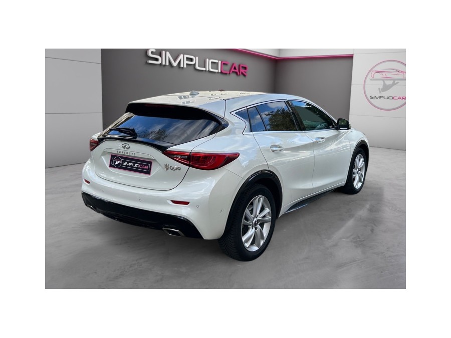 INFINITI d'occasion Q30 1.5 D PREMIUM CITY BLACK DCT AUTO de 2017