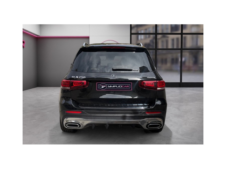 MERCEDES d'occasion GLB 250 4MATIC AMG LINE LAUNCH EDITION AUTO de