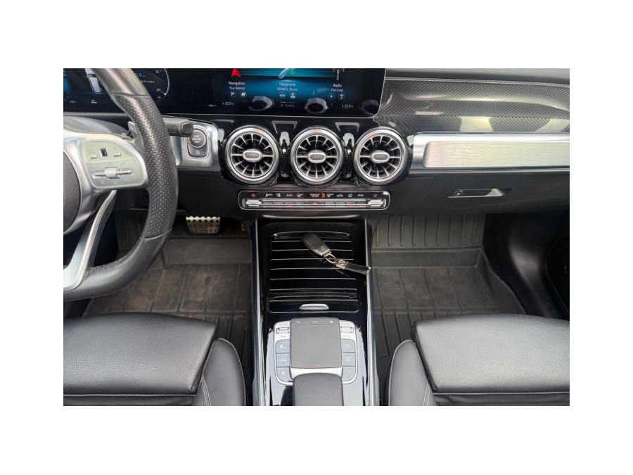 MERCEDES d'occasion GLB 250 4MATIC AMG LINE LAUNCH EDITION AUTO de