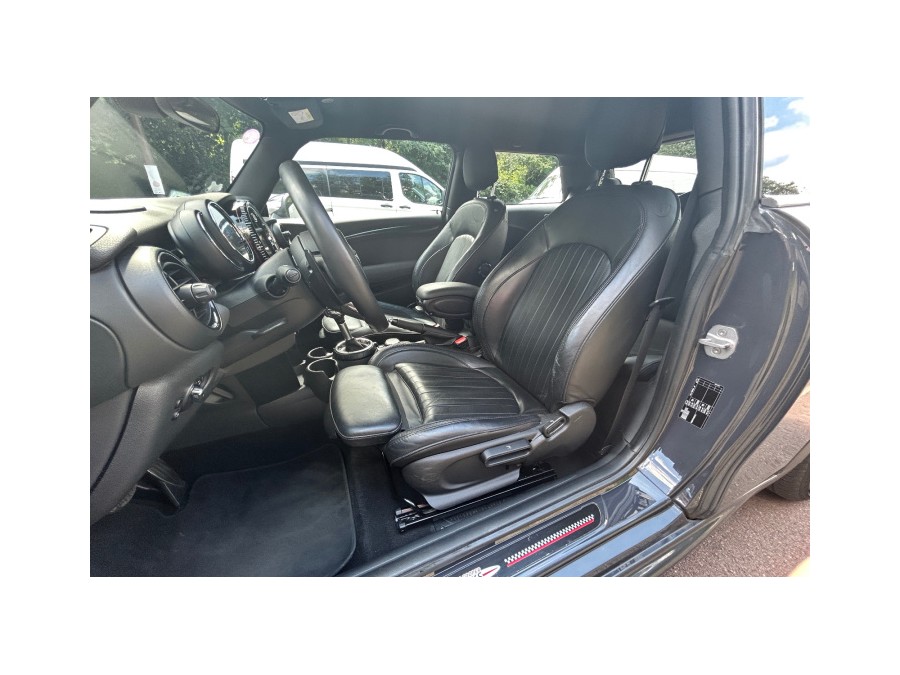 MINI d'occasion MINI 2 231 JOHN COOPER WORKS AUTO de 2016 Vaucresson