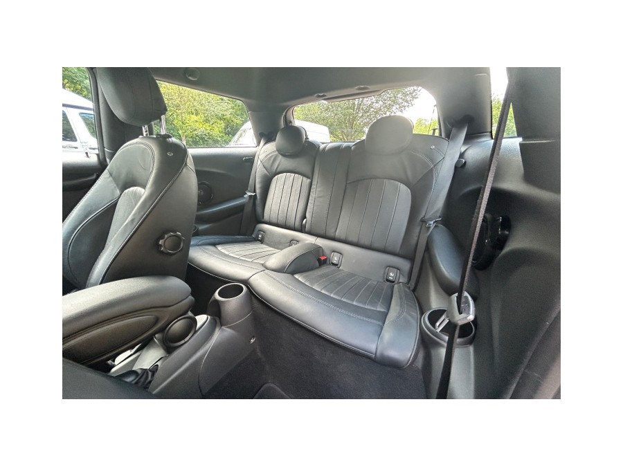 MINI d'occasion MINI 2 231 JOHN COOPER WORKS AUTO de 2016 Vaucresson