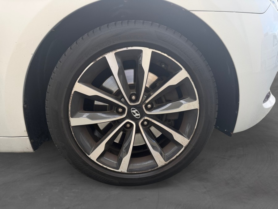 HYUNDAI d'occasion i40 SW 1.7 CRDI 141 Créative DCT7 de 2017 Royan
