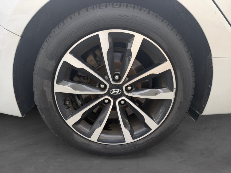 HYUNDAI d'occasion i40 SW 1.7 CRDI 141 Créative DCT7 de 2017 Royan