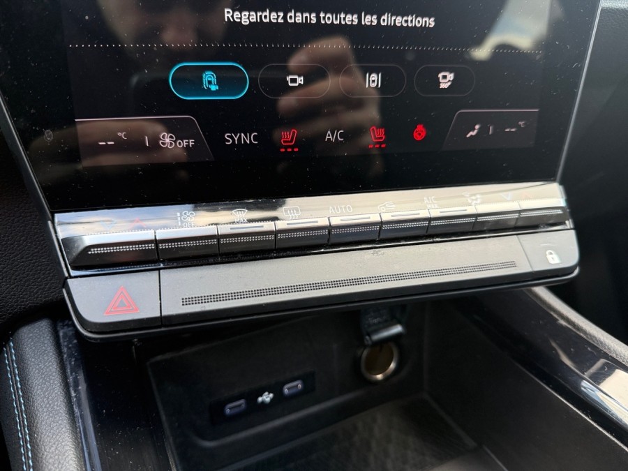 RENAULT d'occasion AUSTRAL 1.2 E-Tech full hybrid 200ch Iconic esprit