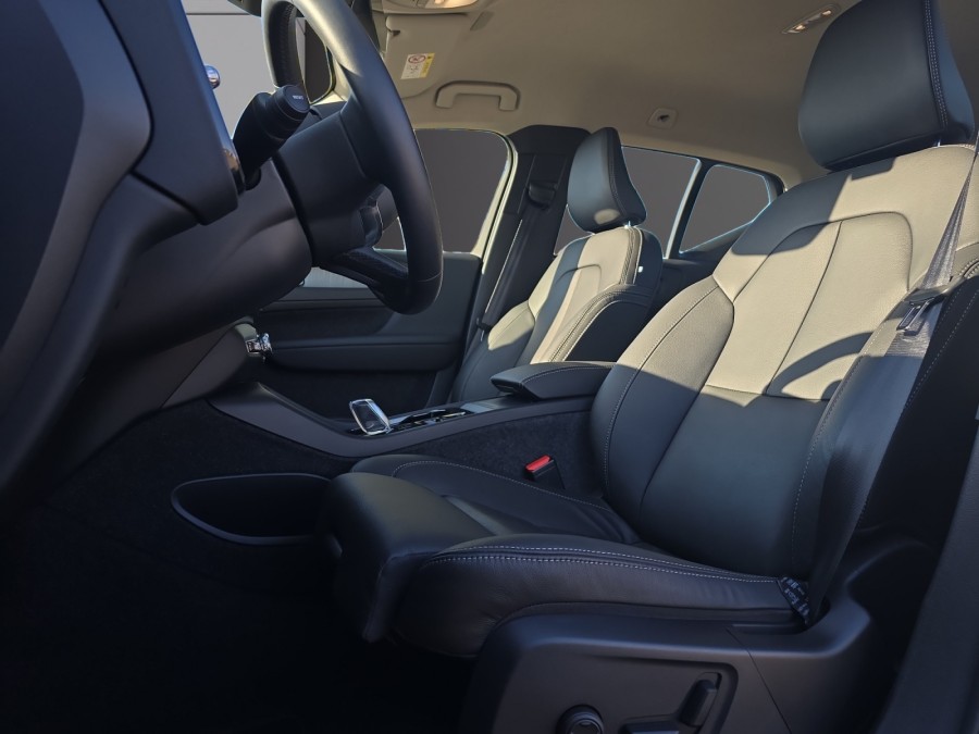 VOLVO d'occasion XC40 B3 PLUS 163 DCT de 2024 Vichy (03)﻿