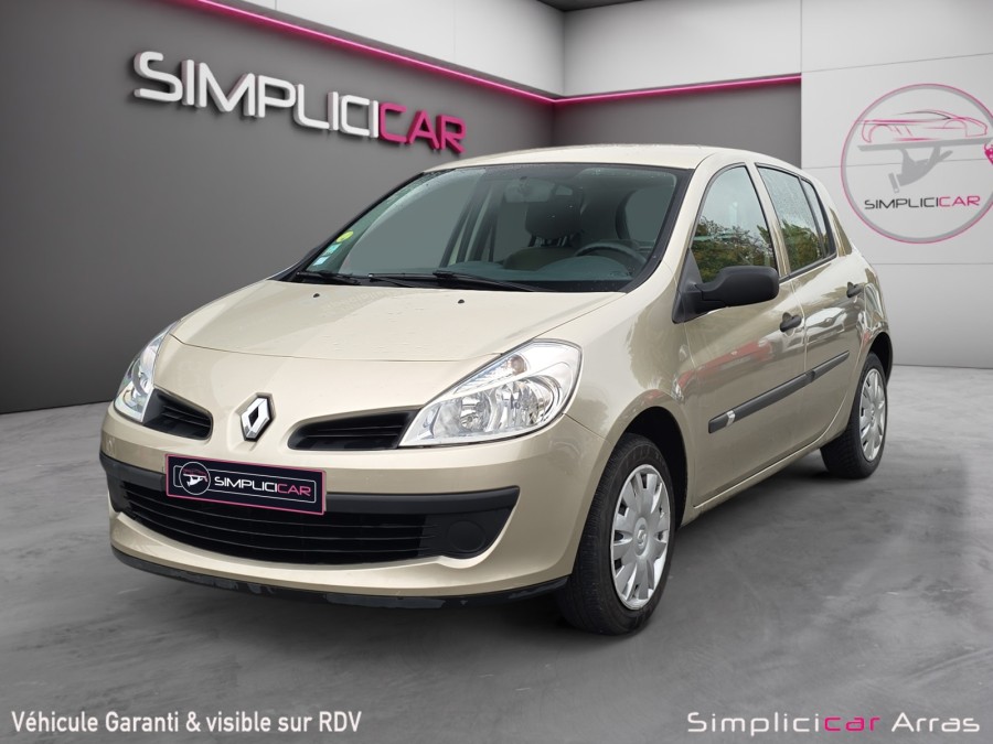 RENAULT d'occasion CLIO 1.2 16V de 2007 Arras (62)﻿