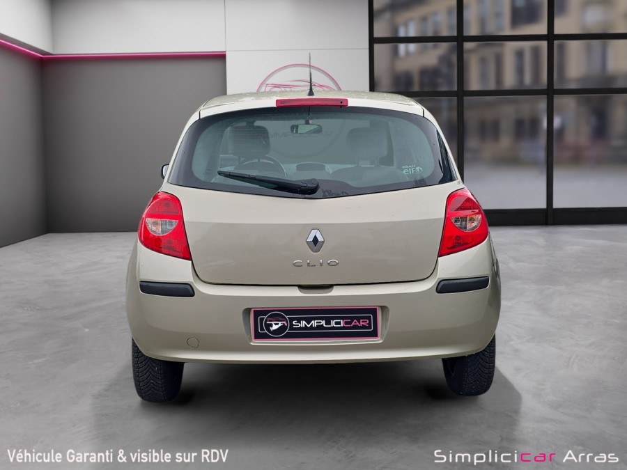 RENAULT d'occasion CLIO 1.2 16V de 2007 Arras (62)﻿