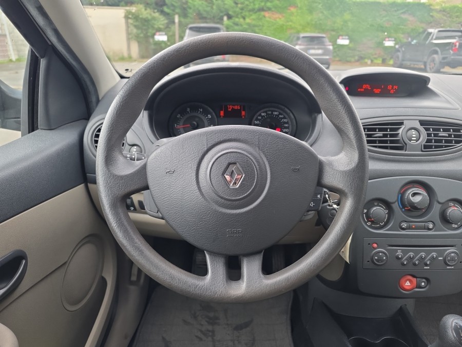 RENAULT d'occasion CLIO 1.2 16V de 2007 Arras (62)﻿