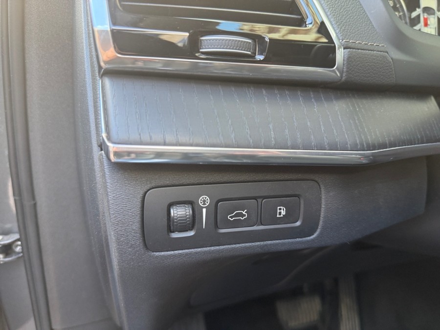 VOLVO d'occasion XC90 2 T8 303 TWIN ENGINE AWD MOMENTUM AUTO de 2019