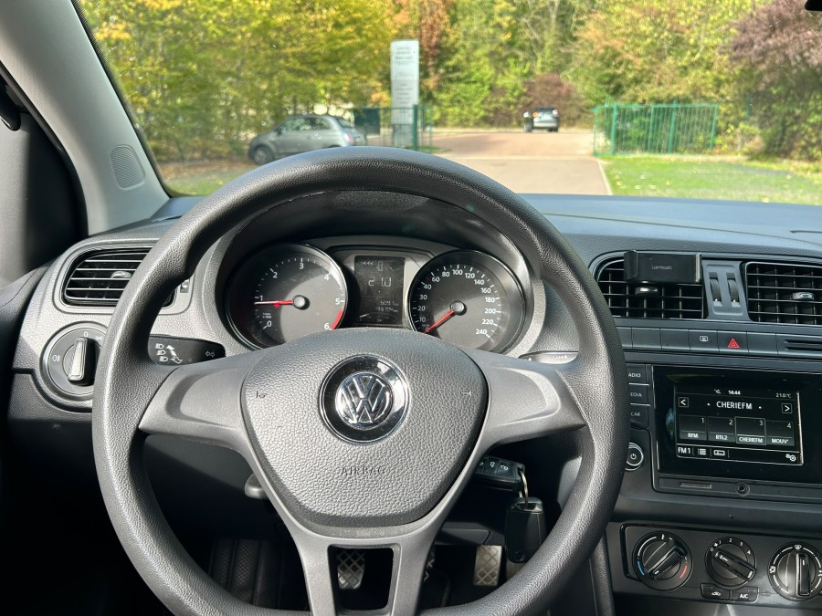 VOLKSWAGEN d'occasion POLO 1.4 TDI 75 TRENDLINE de 2017 Vaucresson