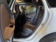 VOLVO d'occasion XC60 D4 181 SUMMUM GEARTRONIC de 2014 Aix Les Bains
