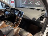 VOLVO d'occasion XC60 D4 181 SUMMUM GEARTRONIC de 2014 Aix Les Bains