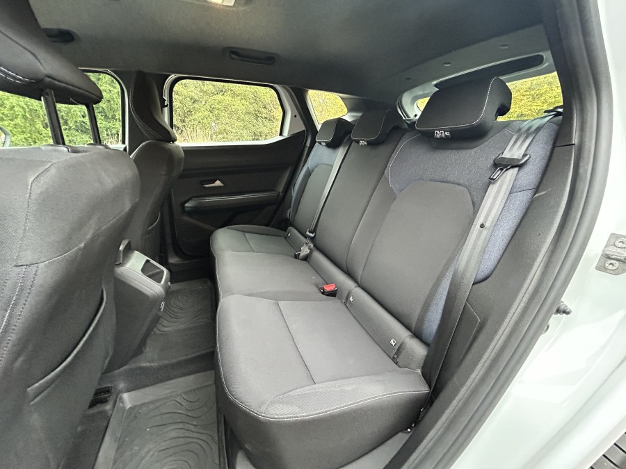 DACIA d'occasion DUSTER III 1.6 HYBRID 140 4X2 EXPRESSION AUTO de