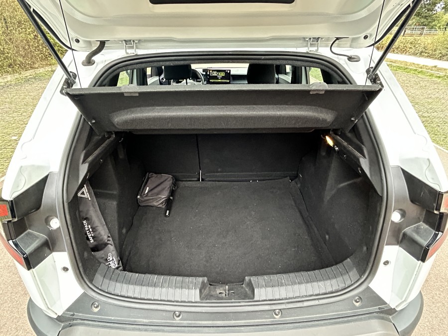 DACIA d'occasion DUSTER III 1.6 HYBRID 140 4X2 EXPRESSION AUTO de