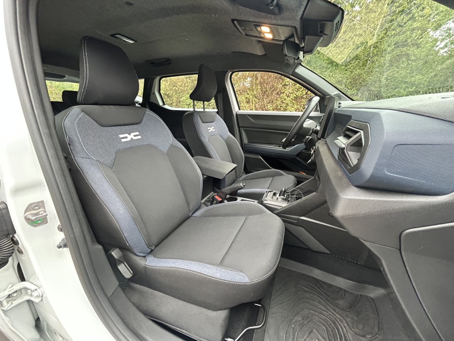 DACIA d'occasion DUSTER III 1.6 HYBRID 140 4X2 EXPRESSION AUTO de