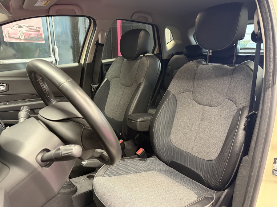 RENAULT d'occasion CAPTUR 1.2 TCE 120 INTENS EDC de 2018 Villebon Sur