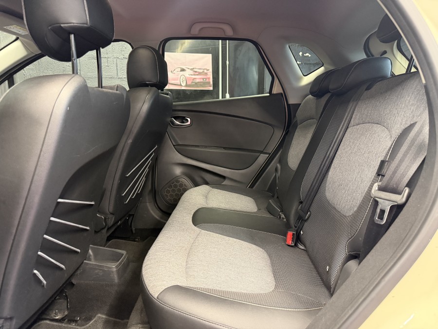 RENAULT d'occasion CAPTUR 1.2 TCE 120 INTENS EDC de 2018 Villebon Sur
