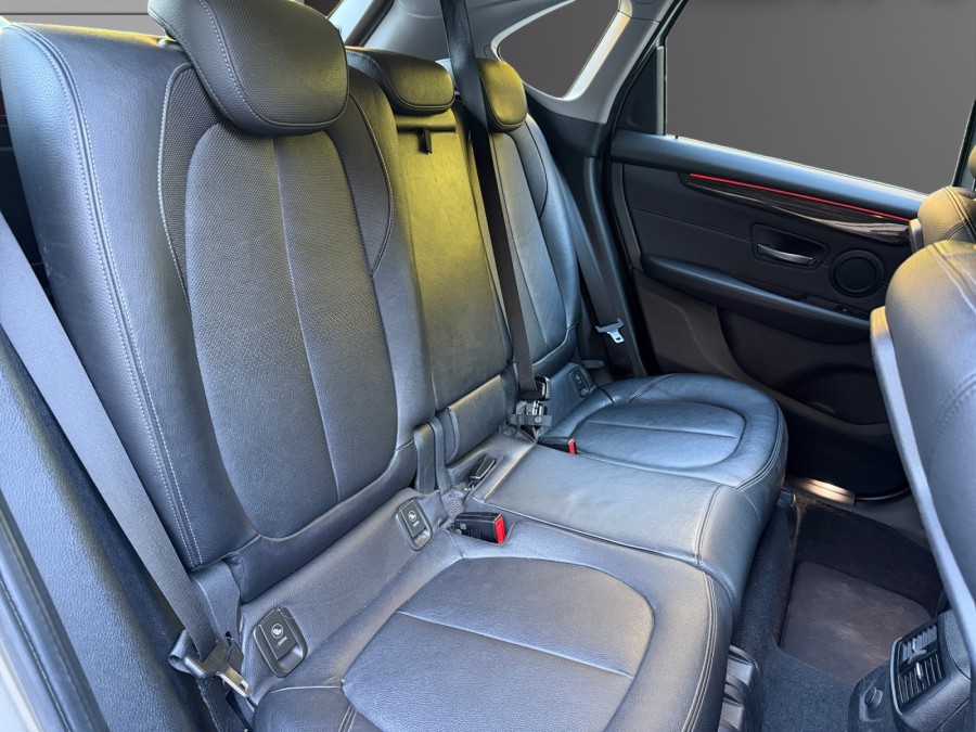 BMW d'occasion 218 BMW 218 ACTIVE TOURER LUXURY AUTO de 2015 Vienne