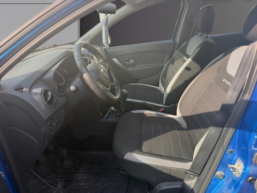 DACIA d'occasion SANDERO 0.9 TCe 90ch Stepway de 2017 Cannes (06)﻿