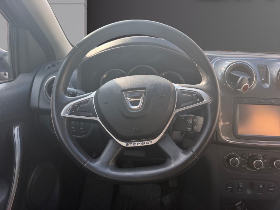DACIA d'occasion SANDERO 0.9 TCe 90ch Stepway de 2017 Cannes (06)﻿