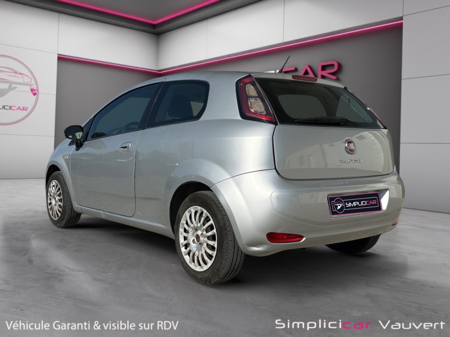 FIAT d'occasion PUNTO 1.3 Multijet 16v 75ch Pop 3p de 2014 Vauvert