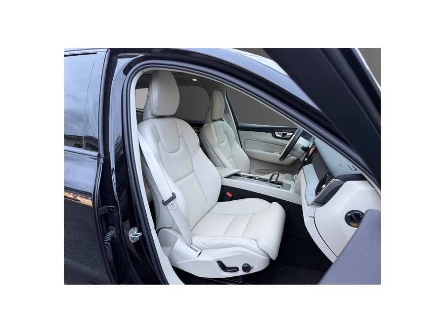 VOLVO d'occasion XC60 T6 AWD 398 START GEARTRONIC PH2 de 2024 Tours
