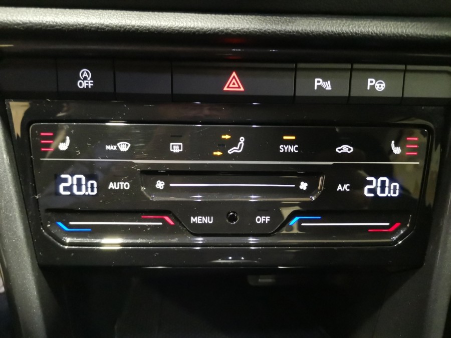 VOLKSWAGEN d'occasion T-ROC 2 TDI 150 STYLE MATRIX DSG AUTO de 2023