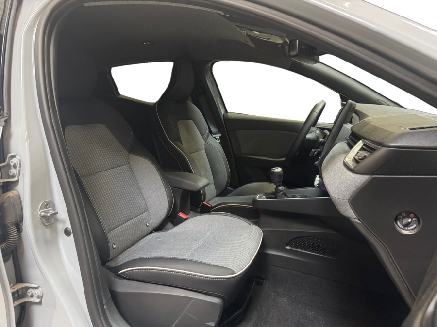 RENAULT d'occasion CLIO 1.0 TCE 100 TECHNO GPL de 2025 Bretigny Sur