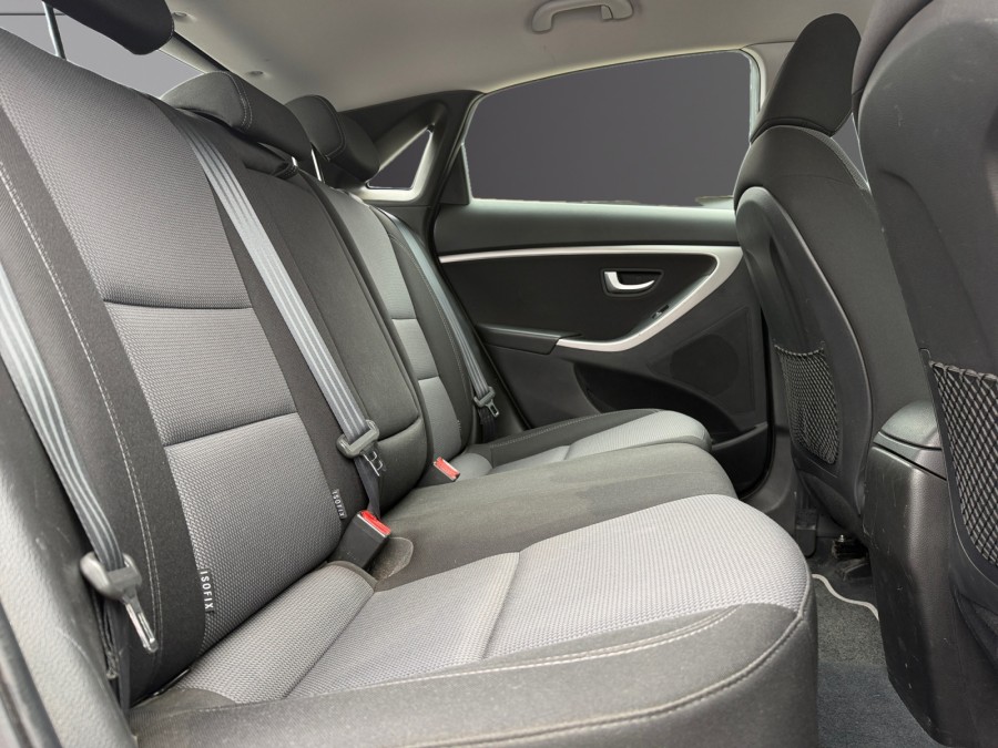 HYUNDAI d'occasion I30 1.6 CRDI 110 PACK SENSATION BLUE DRIVE de 2012