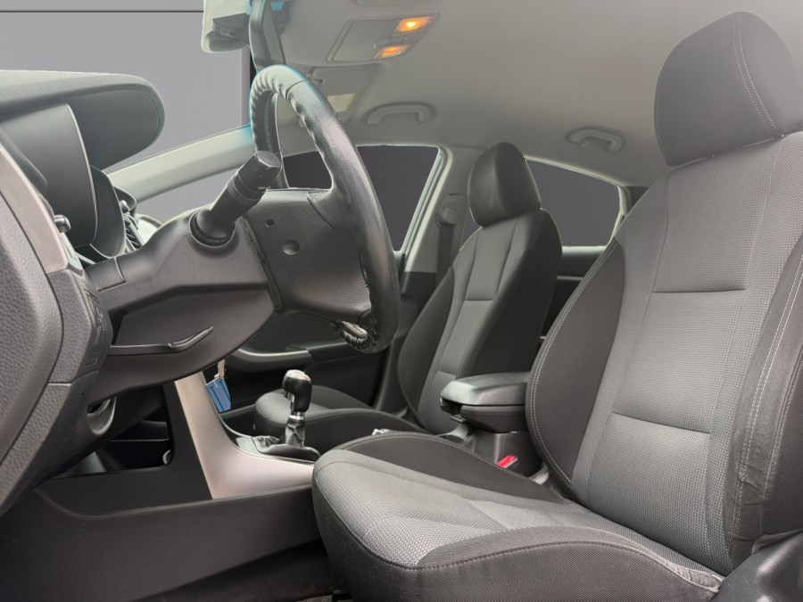 HYUNDAI d'occasion I30 1.6 CRDI 110 PACK SENSATION BLUE DRIVE de 2012