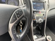 HYUNDAI d'occasion I30 1.6 CRDI 110 PACK SENSATION BLUE DRIVE de 2012