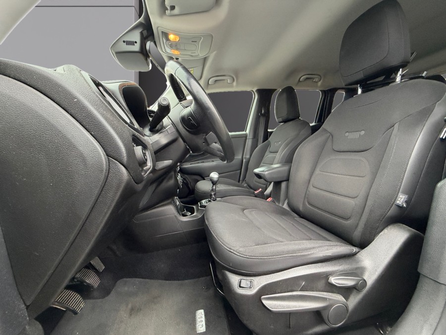 JEEP d'occasion RENEGADE 1.6 de 2016 Besançon (25)﻿