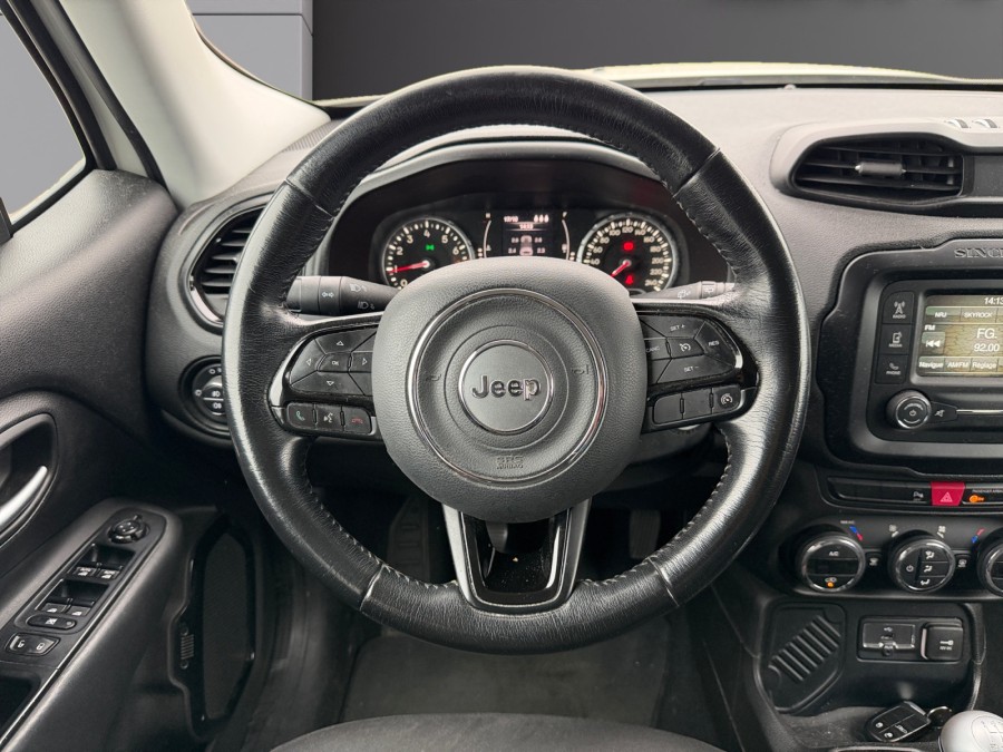 JEEP d'occasion RENEGADE 1.6 de 2016 Besançon (25)﻿