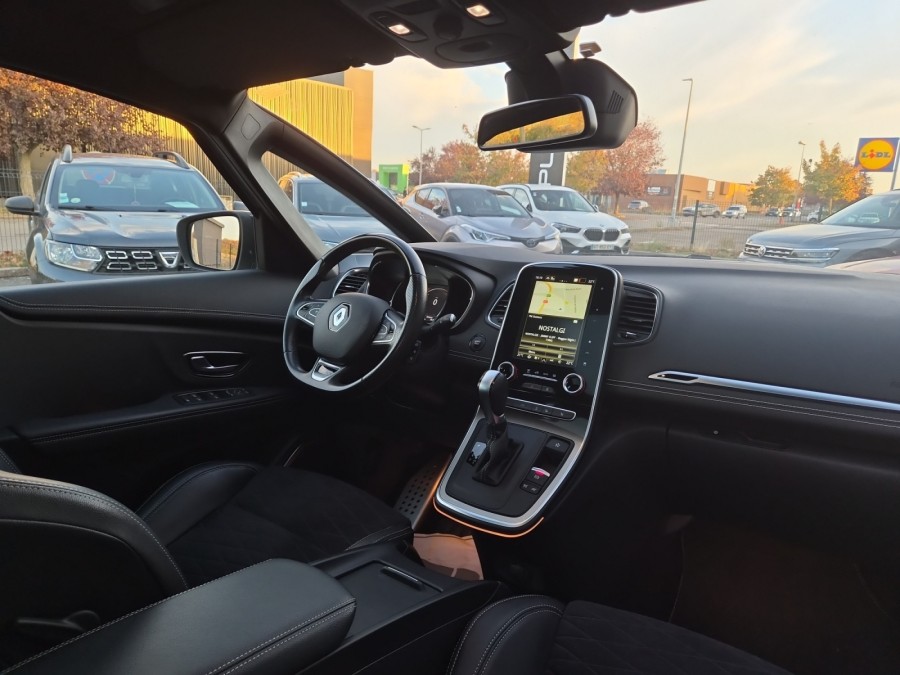 RENAULT d'occasion GRAND SCENIC GRAND 1.3 TCE 160 INTENS EDC de 2021