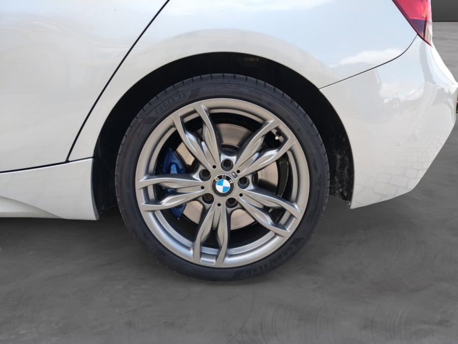 BMW d'occasion SERIE 1 135iA xDrive 320ch M 5p de 2014 Orleans (45)﻿